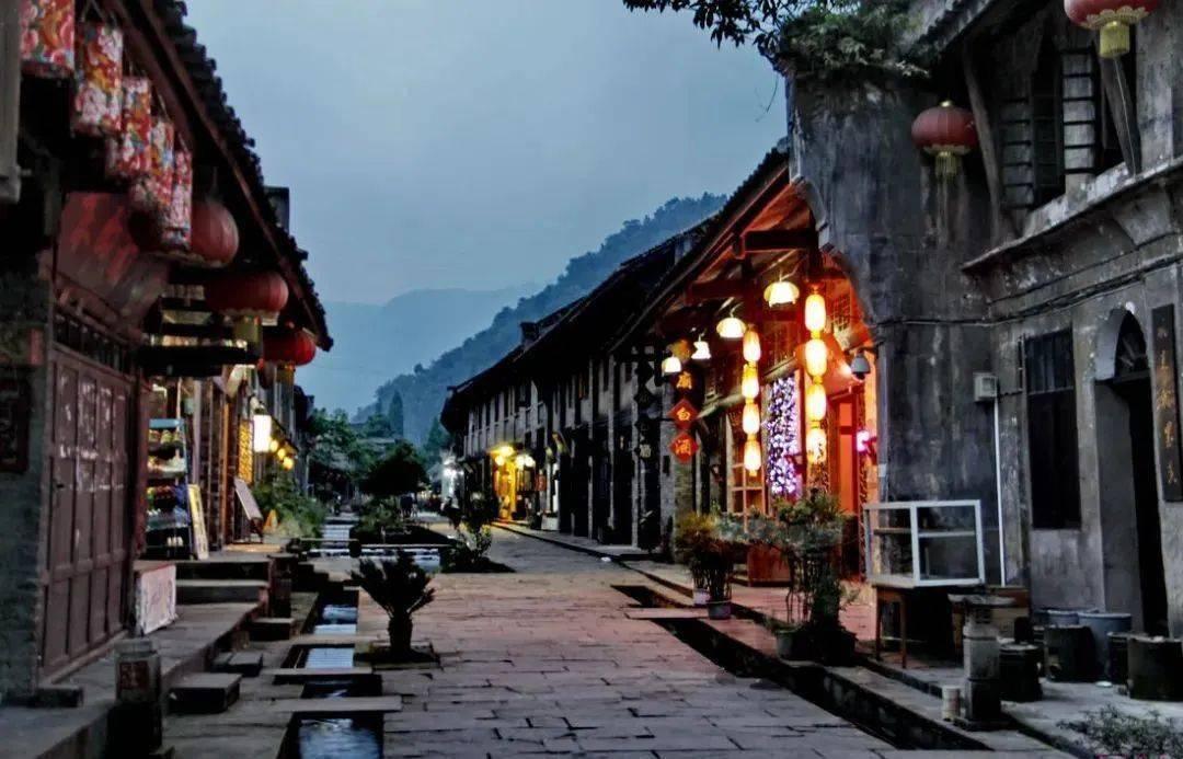 大学毕业今后努力的方向怎么写-专业问答网站,解答你的疑惑